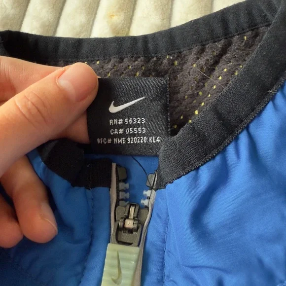 Nike Running Jacket (Size S/P) - Picture 8 of 11